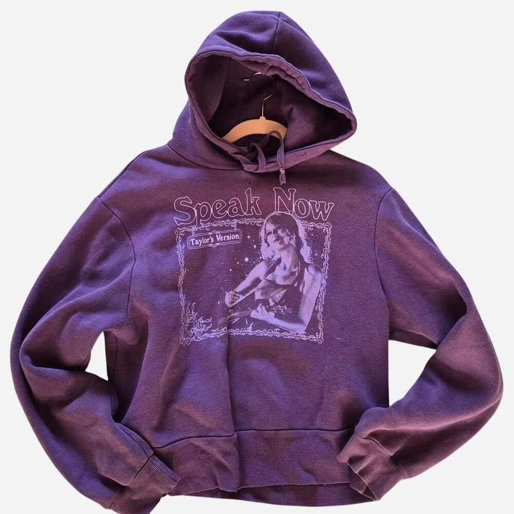 Taylor-swift Women's Purple Hoodie "Speak Now" small